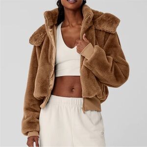 ALO Yoga Women's Toasted Almond Tan Faux Fur Foxy Zip-Up Jacket with Hood XS NWT